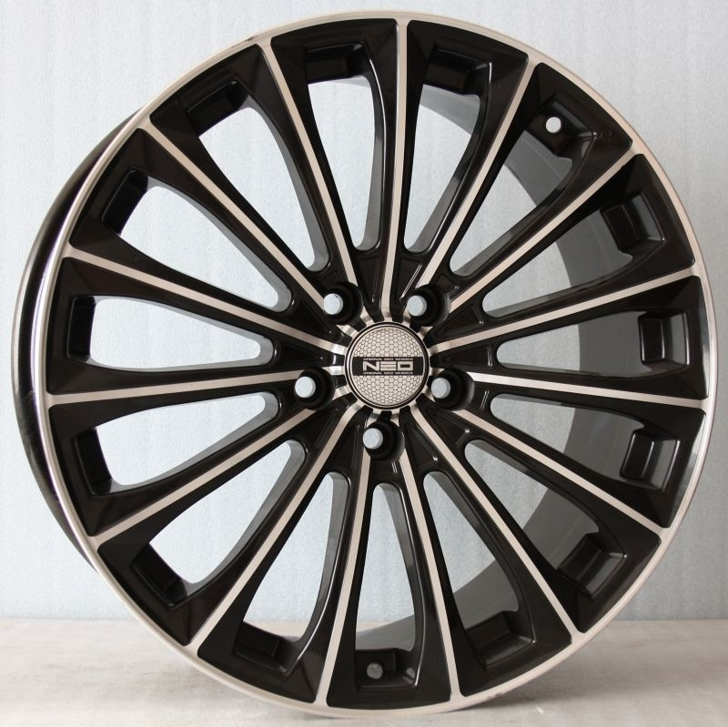 Neo 830 BL 5*114,3 8xR18 ET45 DIA67.1